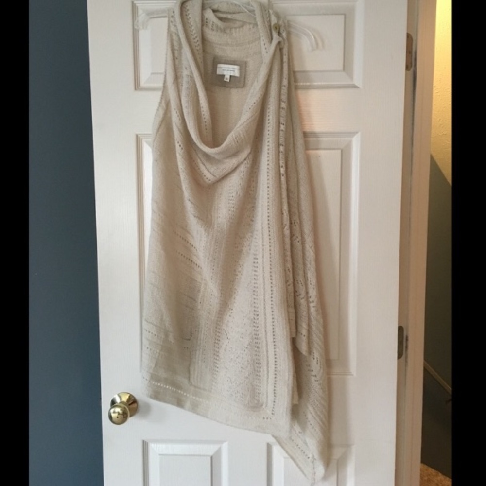 Shrug, wear open or buttoned